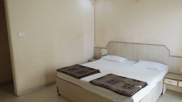 Hotel Pisals, Bhopal 2